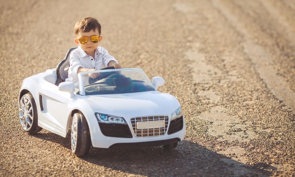 8 Children’s Ride-On Cars That Make Great Holiday Gifts